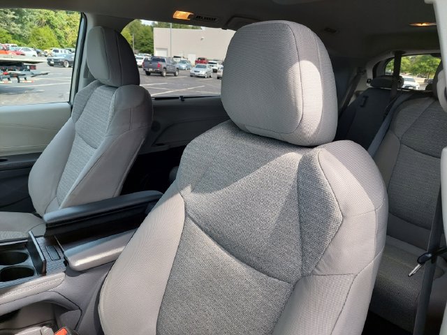 Certified 2023 Toyota Sienna LE FWD image 17