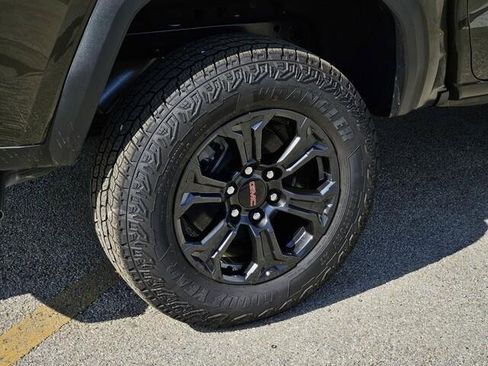 New 2025 GMC Canyon Elevation w/ Convenience Package image 5