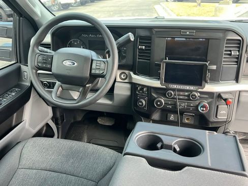 Used 2025 Ford F450 XL w/ XL Chrome Package image 19
