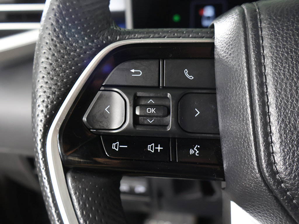 Used 2022 Toyota Tundra Platinum AWD/4WD image 46