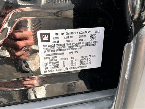 Used 2022 Buick Encore Preferred w/ Safety Package FWD image 32