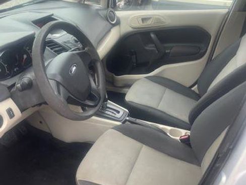 Used 2013 Ford Fiesta S image 5