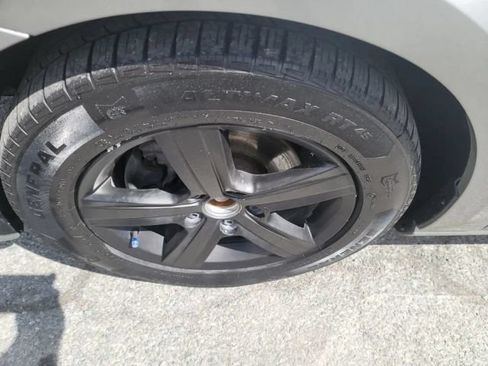 Used 2015 Volkswagen Golf TDI S FWD image 25