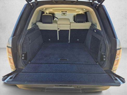 Used 2018 Land Rover Range Rover HSE image 4