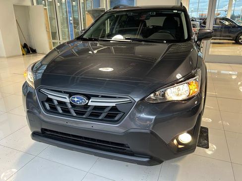Used 2023 Subaru Crosstrek 2.0i Premium image 3