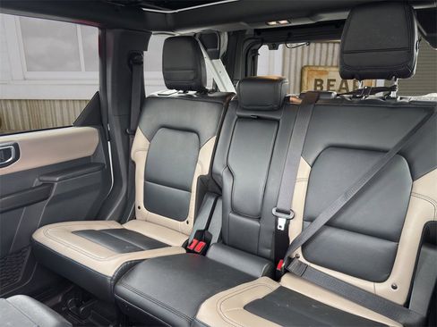 Certified 2024 Ford Bronco Wildtrak image 13