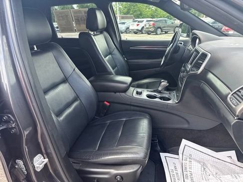 Used 2018 Jeep Grand Cherokee Limited AWD/4WD image 8