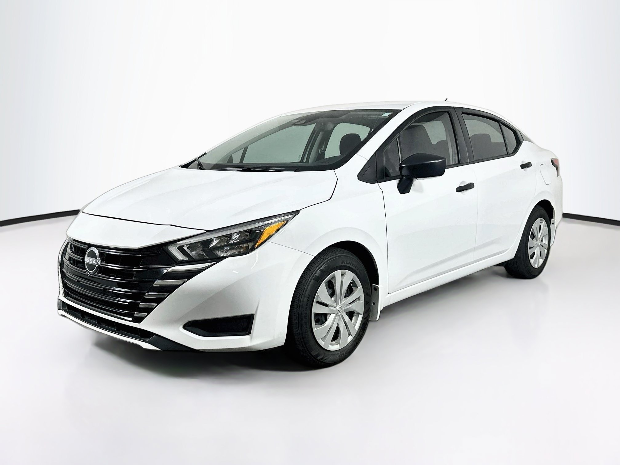 Used 2025 Nissan Versa S w/ Trunk Package FWD image 3