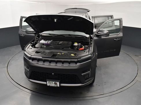 New 2026 Jeep Grand Wagoneer Limited image 26