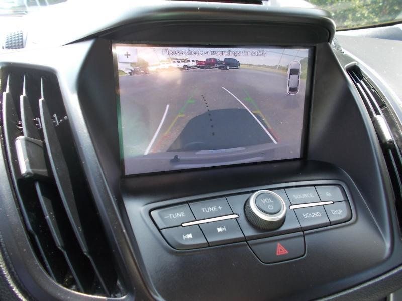 Used 2017 Ford Escape SE w/ Equipment Group 201A FWD image 32