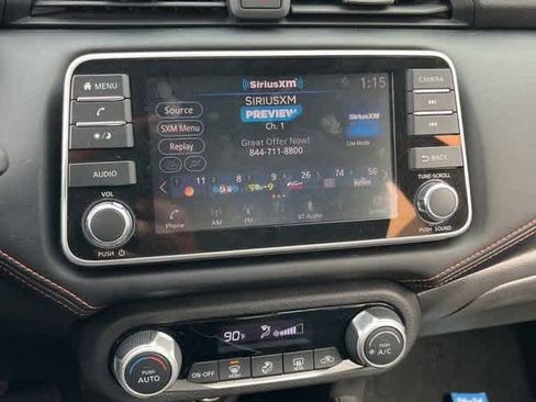 Used 2020 Nissan Versa SR image 18