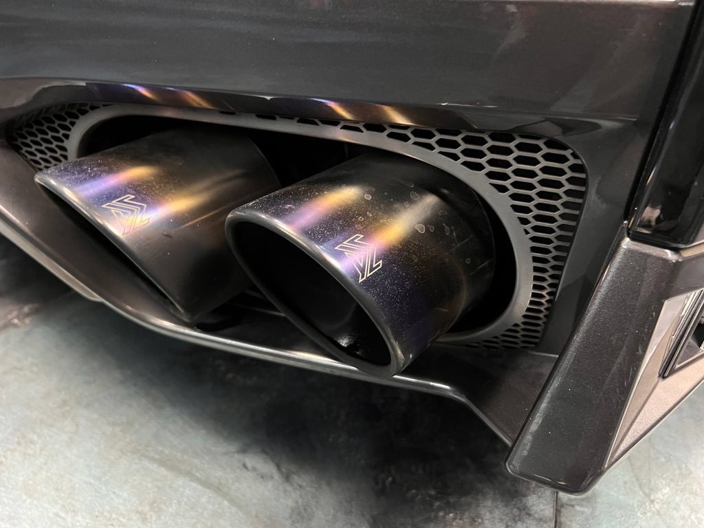 Used 2019 Nissan GT-R Premium w/ Premium Interior Package AWD/4WD image 31