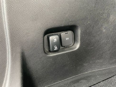 Used 2023 Ford Edge SEL image 33