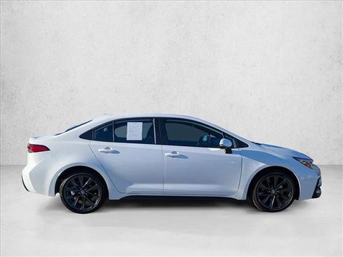 Certified 2025 Toyota Corolla SE image 4