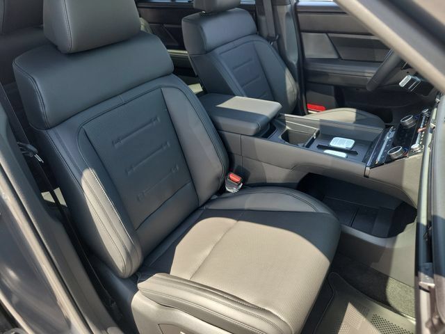 New 2026 Hyundai Santa Fe Calligraphy AWD/4WD image 23