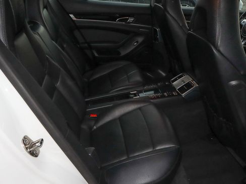 Used 2016 Porsche Panamera Edition image 21