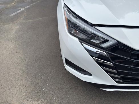 New 2025 Nissan Versa SV image 10