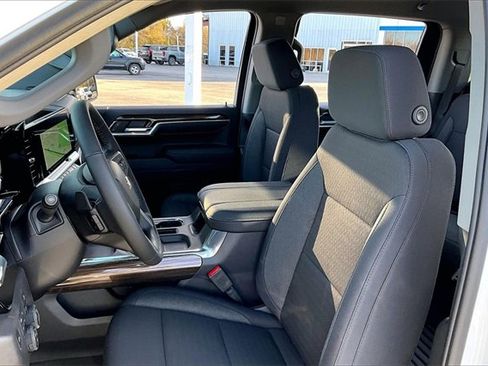 New 2026 Chevrolet Silverado 1500 LT w/ Z71 Off-Road Package image 9