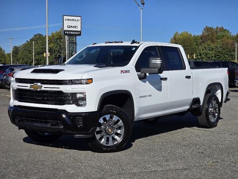 New 2026 Chevrolet Silverado 2500 Custom w/ Custom Value Package image 2