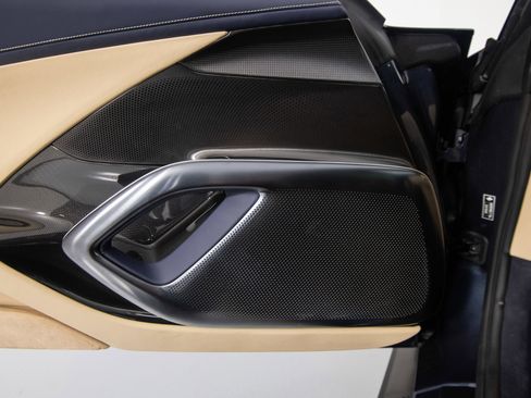 Certified 2025 Ferrari 12Cilindri image 15