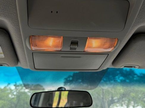 Used 2015 Nissan Frontier SV RWD image 24