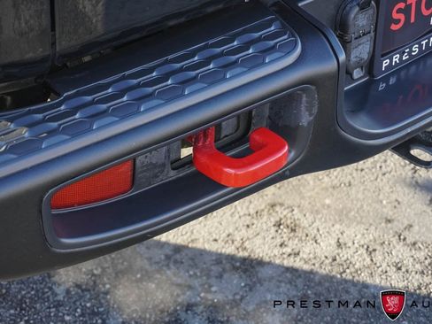 Used 2022 Jeep Gladiator Rubicon w/ LED Lighting Group image 11