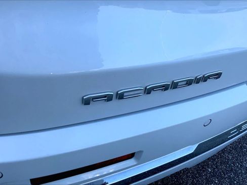 Used 2023 GMC Acadia Denali w/ Denali Ultimate Package AWD/4WD image 32