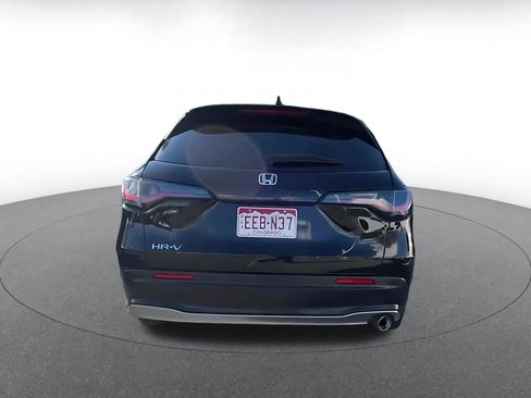 Used 2025 Honda HR-V Sport image 12