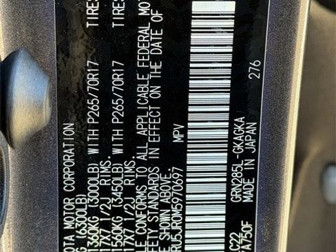 Certified 2021 Toyota 4Runner TRD Off-Road Premium image 33