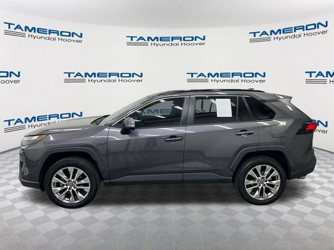 Used 2022 Toyota RAV4 XLE Premium FWD image 2
