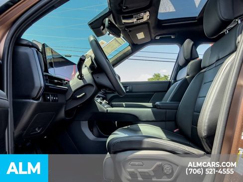 Used 2024 Hyundai Santa Fe Calligraphy AWD/4WD image 16