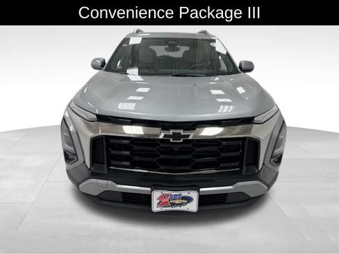Certified 2025 Chevrolet Equinox ACTIV w/ Safety and Technology Package AWD/4WD image 7