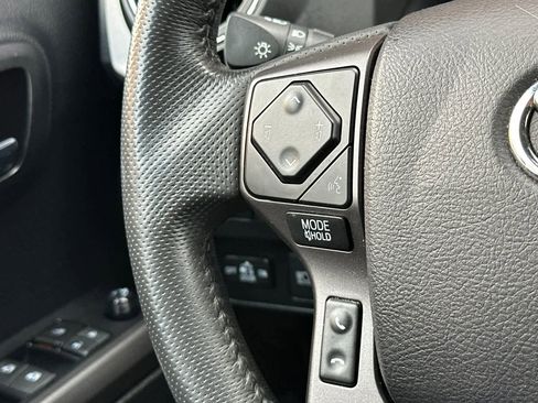 Used 2022 Toyota Tacoma TRD Off-Road w/ Technology Package image 25