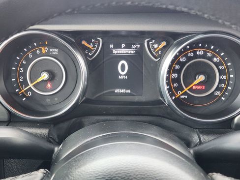 Used 2023 Jeep Gladiator Sport image 20