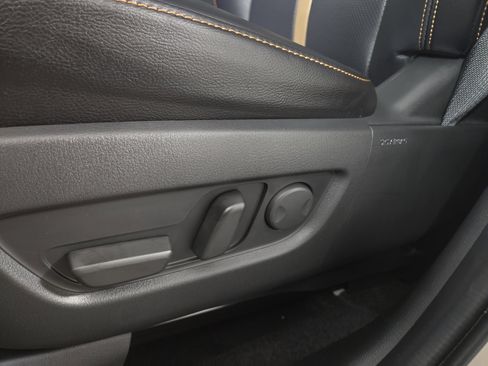 Certified 2025 MAZDA CX-90 3.3 Turbo S w/ Premium Package image 32