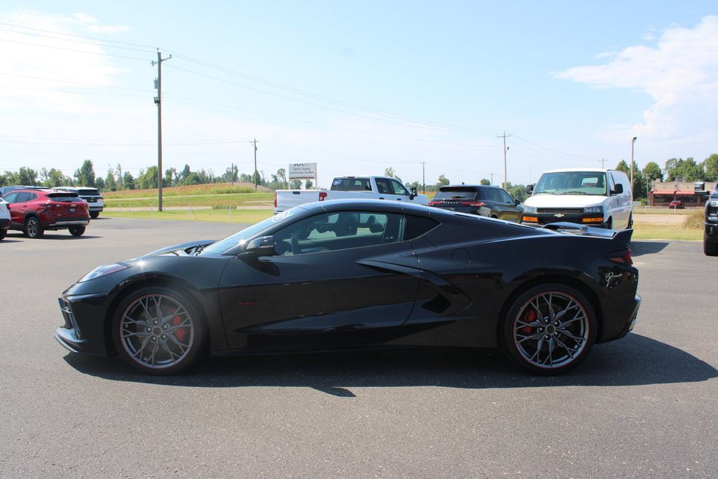 Used 2023 Chevrolet Corvette Stingray Premium Cpe w/ Z51 Performance Package RWD image 6