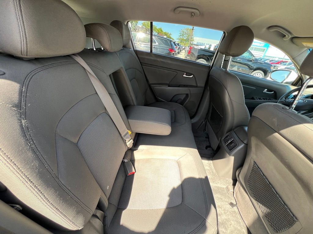 Used 2016 Kia Sportage LX AWD/4WD image 23