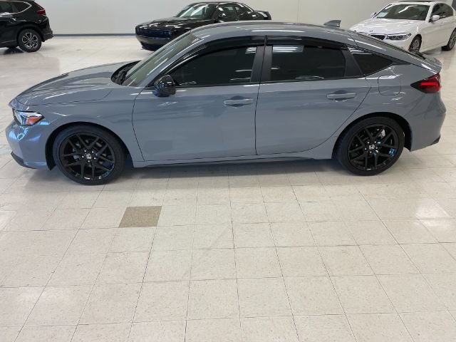 Used 2025 Honda Civic Sport image 4