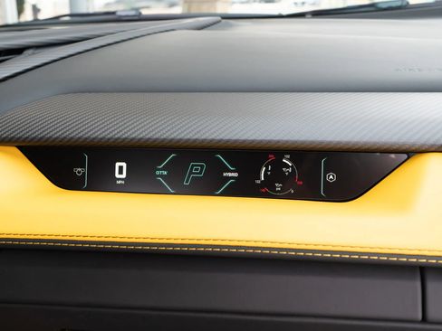 Used 2024 Lamborghini Revuelto AWD/4WD image 26