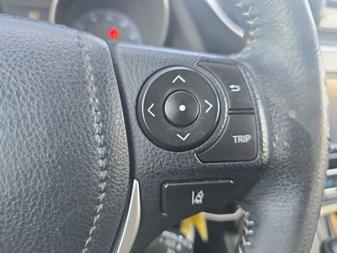 Used 2017 Toyota Corolla iM w/ Carpet Mat Package FWD image 17