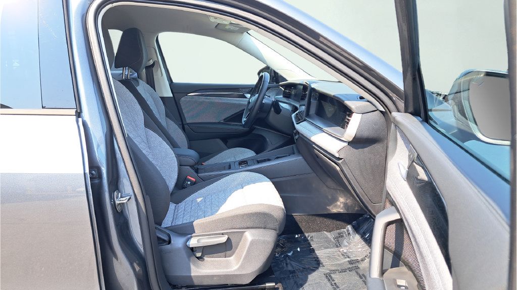 Used 2026 Volkswagen Tiguan S AWD/4WD image 16