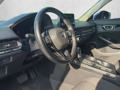 Used 2022 Honda Civic EX image 9