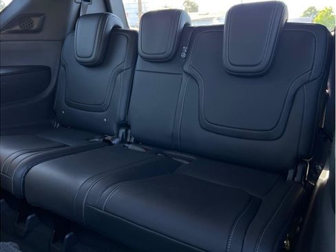 Certified 2025 Nissan Armada PRO-4X w/ Pro-4X Premium Package AWD/4WD image 11