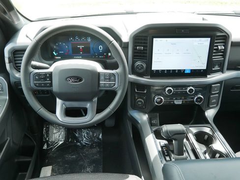 New 2026 Ford F150 XLT w/ Equipment Group 302A MID AWD/4WD image 15