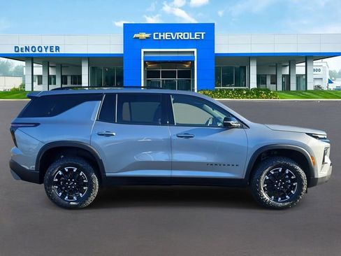 New 2026 Chevrolet Traverse Z71 w/ Enhanced Driving Package image 5