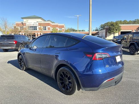 Used 2023 Tesla Model Y Long Range image 4