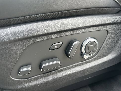 Certified 2025 Hyundai Palisade Calligraphy image 17