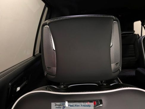 Used 2025 GMC Yukon XL AT4 Ultimate image 47