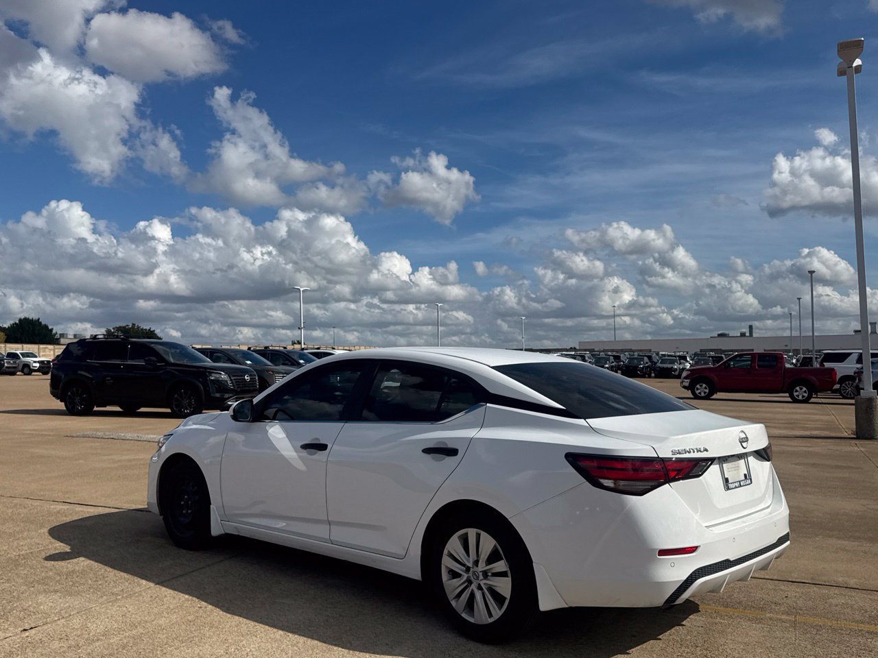 Used 2025 Nissan Sentra S FWD image 18