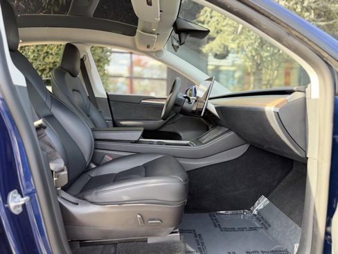 Used 2022 Tesla Model Y Performance image 32